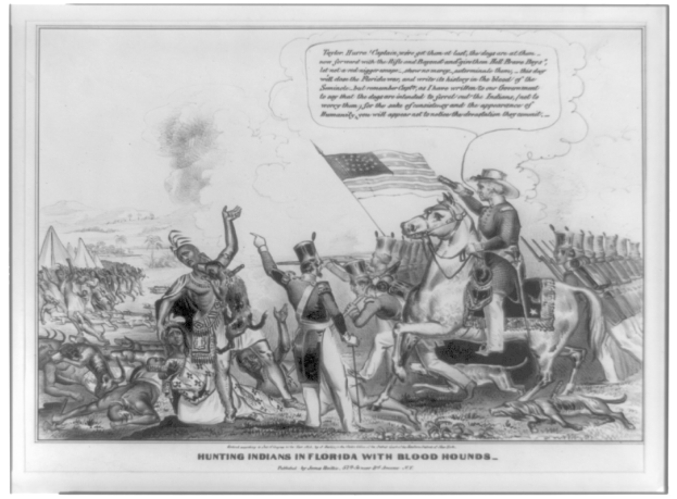 Schwarzes und weißes Foto einer Gruppe von Menschen, einige zu Pferde, mit einer Flagge im Hintergrund und Text, der unten 'Jagen von Indianern in Florida mit Bluthunden' lautet.