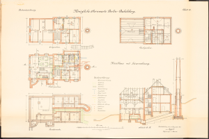 Ein altes Buch mit einer Zeichnung des ursprünglichen Plans der Königlichen Hermwerk Berlin-Baklberg, das detaillierte Gebäudeentwürfe und Text enthält.