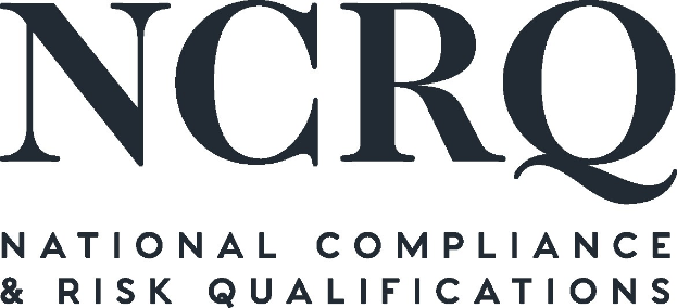 Weißer Hintergrund mit zentriertem fetten schwarzen Text "National Compliance & Risk Qualifications" in einer modernen Schriftart, umrandet von einem schmalen schwarzen Rand.
